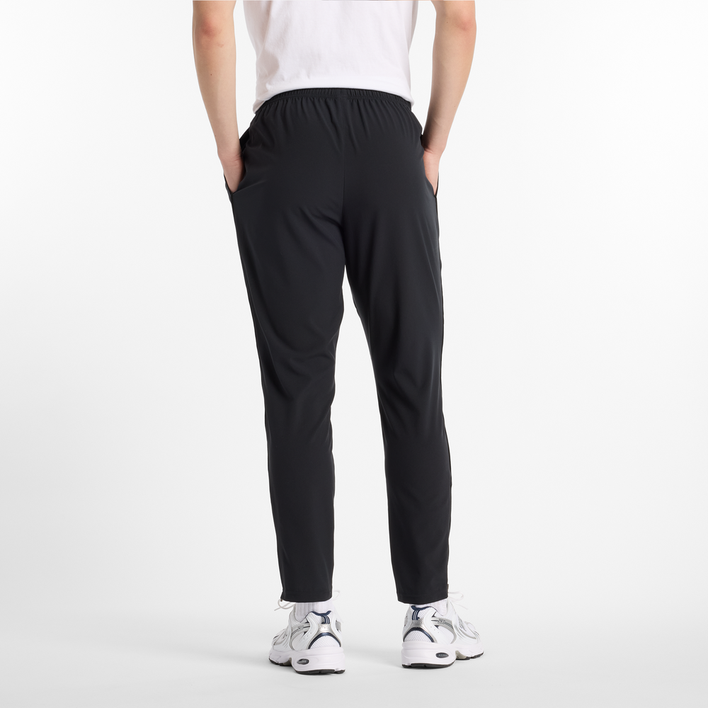 Pánske nohavice New Balance MP51904BK – čierne