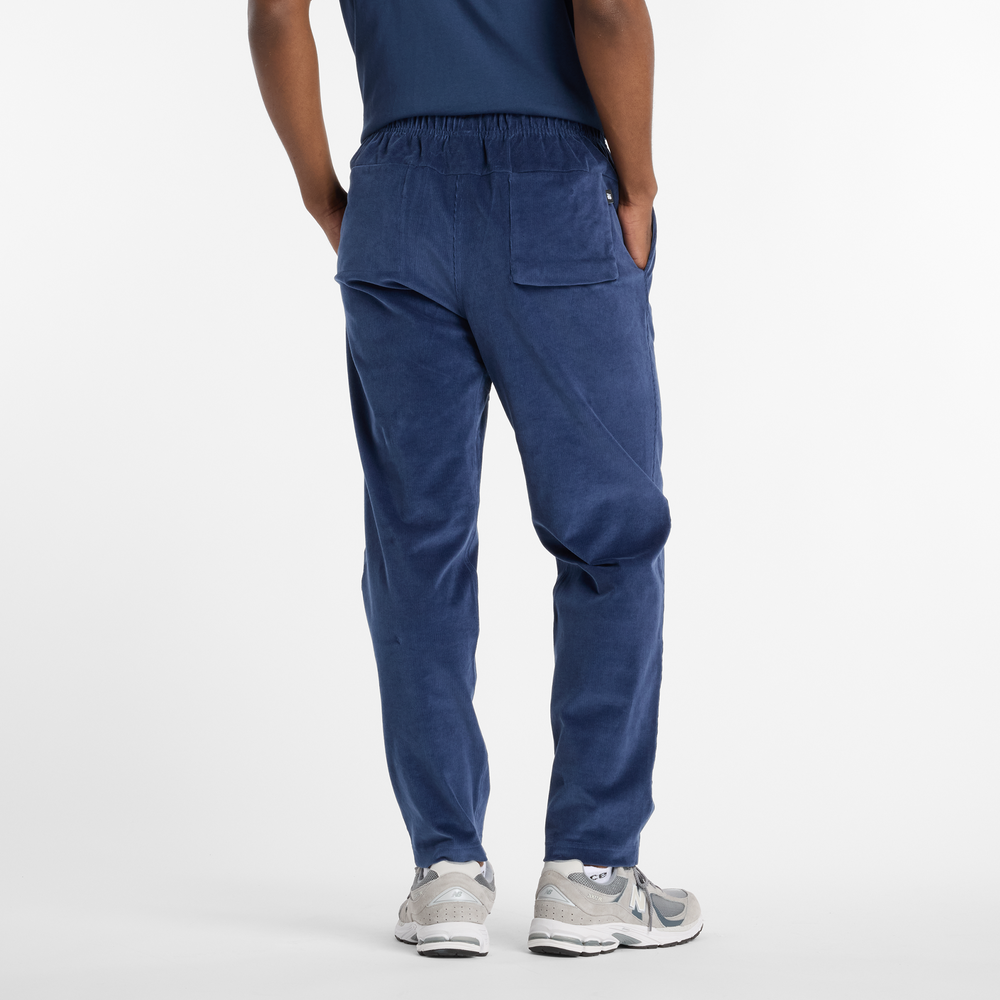 Pánske nohavice New Balance MP53521NNY – tmavomodrá