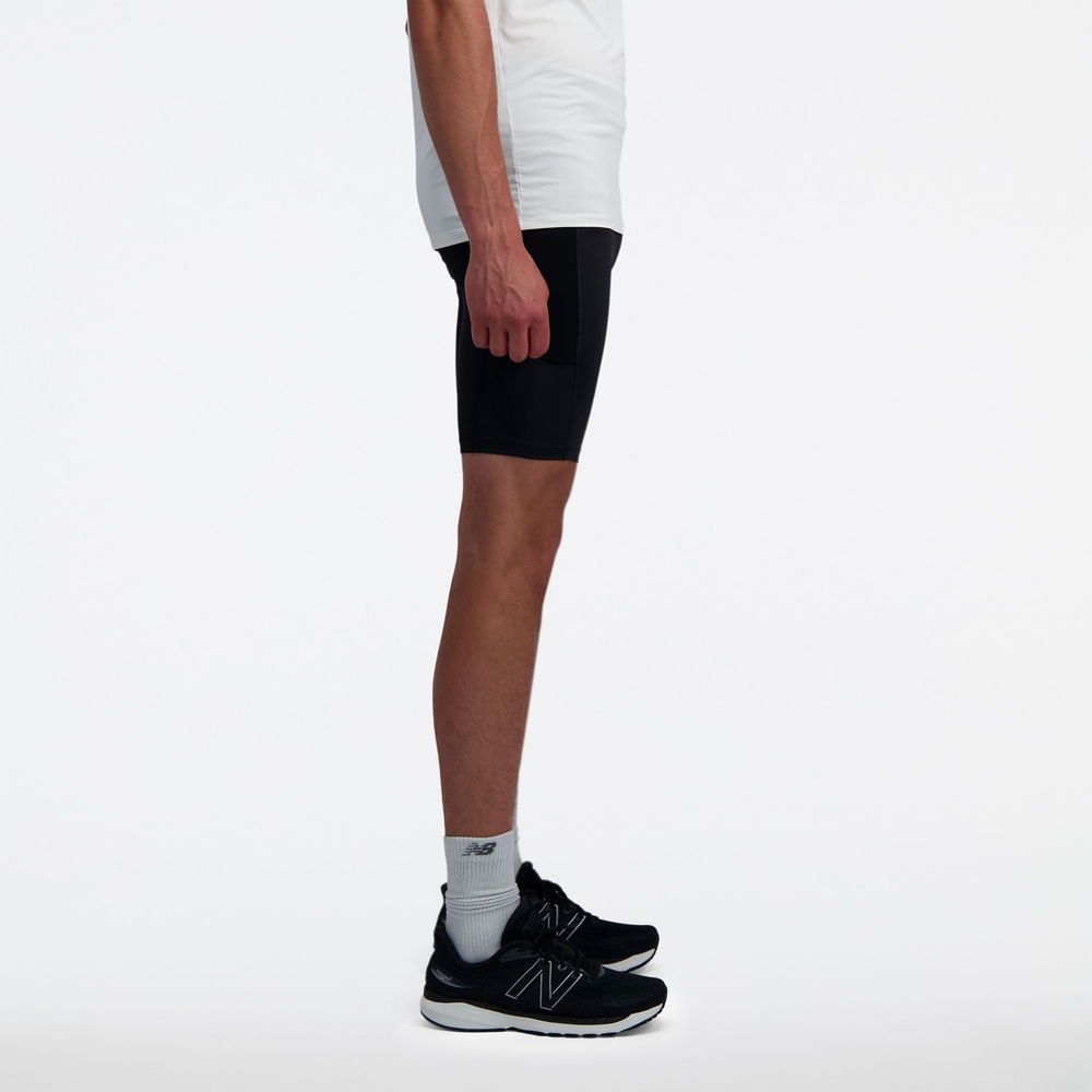 Pánske šortky New Balance MS33283BK – čierne