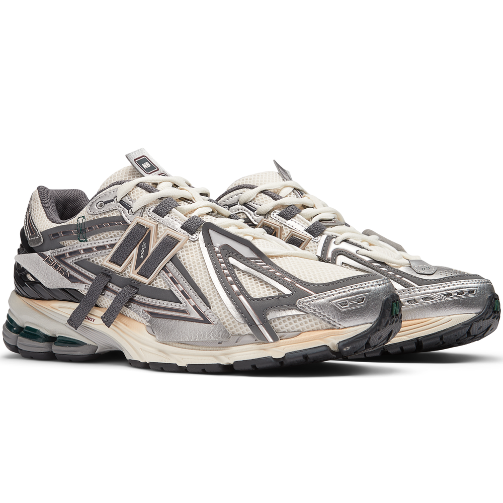 Unisex topánky New Balance M1906AD – striebro