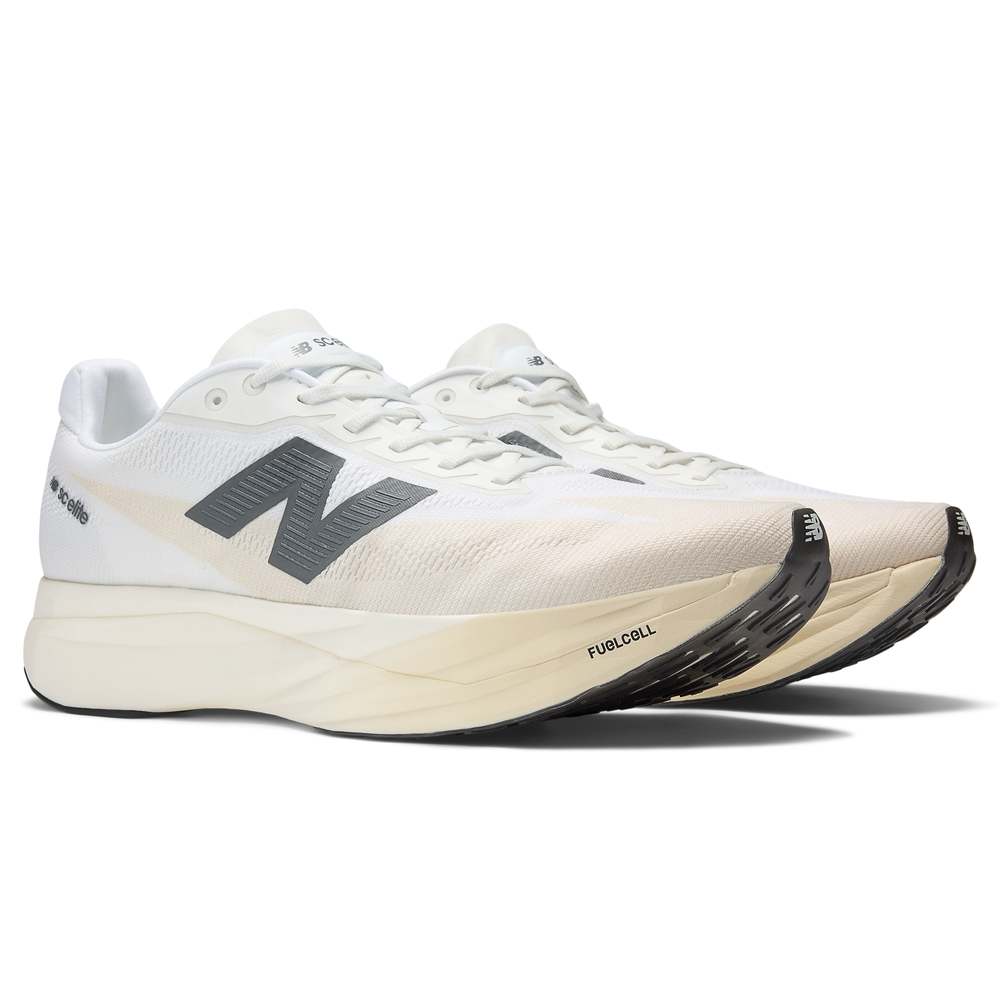 Topánky na behanie New Balance FuelCell SC Elite V5 MRCELLD5 – biele