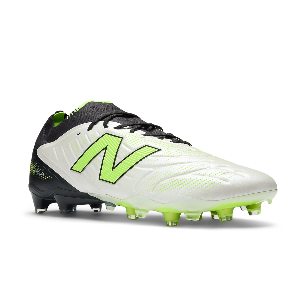 Pánske kopačky New Balance TEKELA ELITE FG V5 ST1FLSP5 – biele