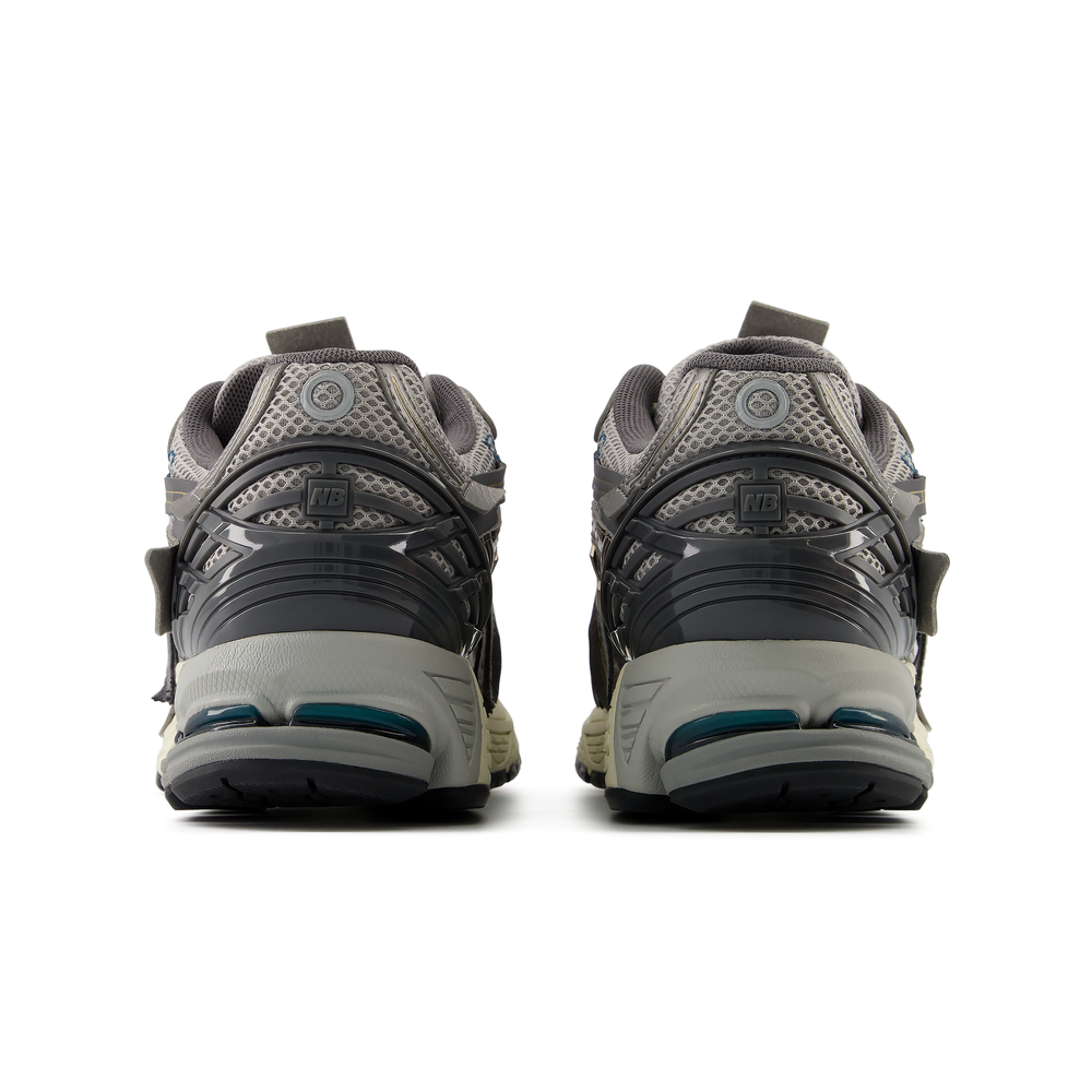 Unisex topánky New Balance U19066U8 – hnedá