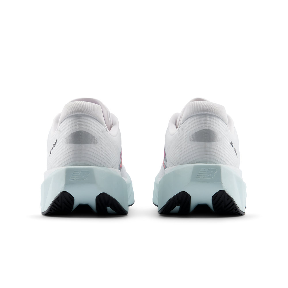 Pánske topánky New Balance FuelCell Rebel v5 MFCX1WY – biele