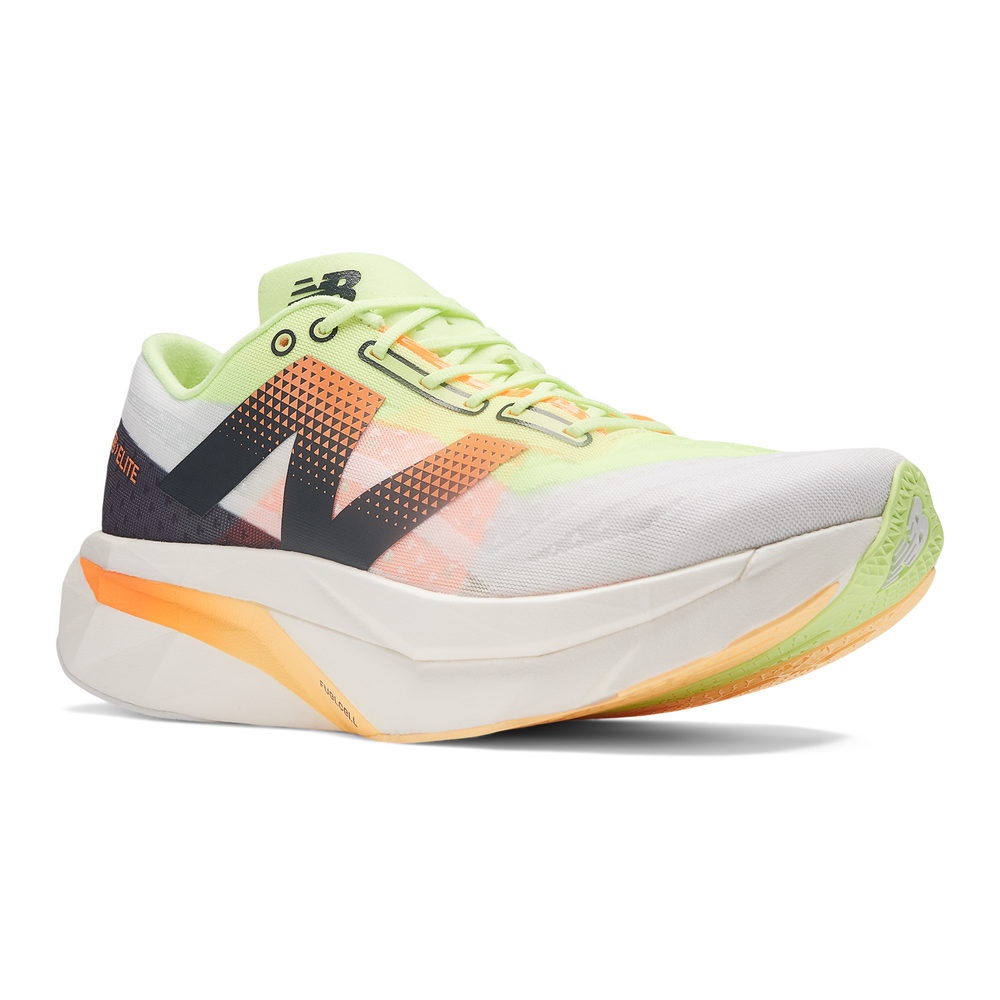 Topánky na behanie New Balance FuelCell SC Elite V4 MRCELLA4 – biele