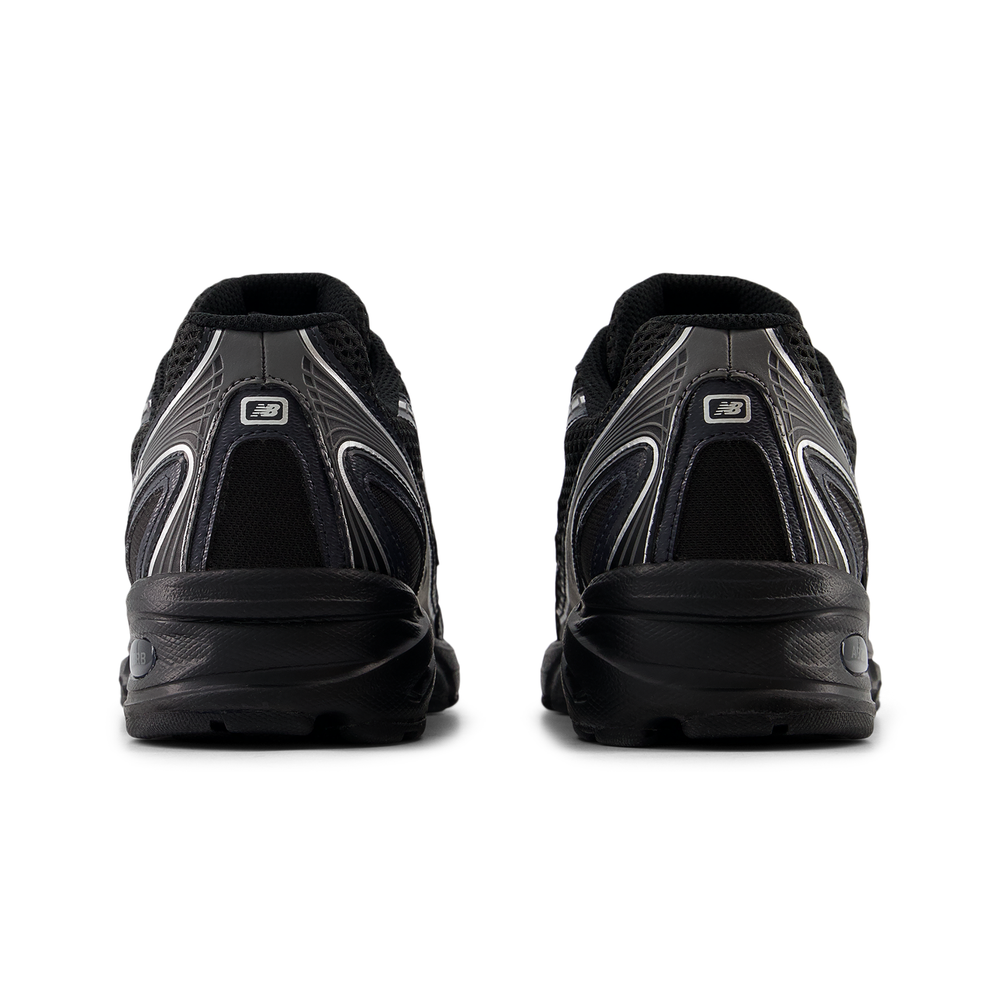 Unisex topánky New Balance U740BM2 – čierné