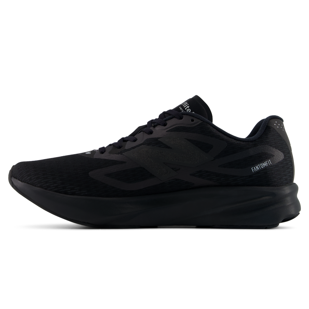 Pánske topánky New Balance Flite-R MFLTR8NR – čierné