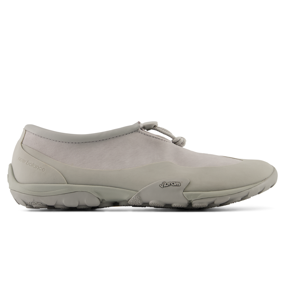 Unisex topánky New Balance Minimus MT10T8WQ – sivé