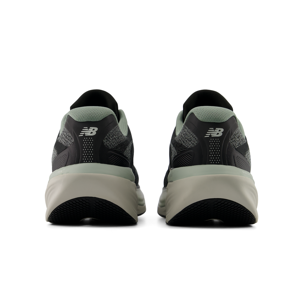 Pánske topánky New Balance Fresh Foam 860 v15 M8609HY – čierné