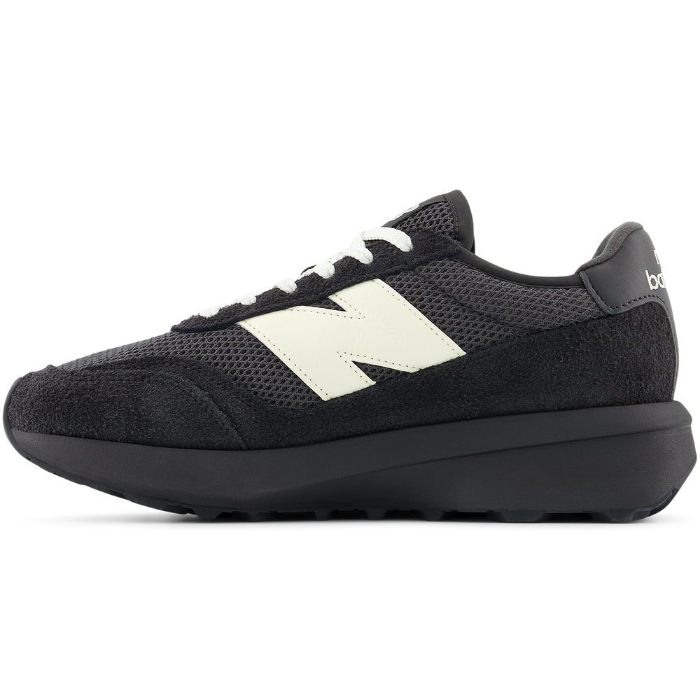 Unisex topánky New Balance U370PB – čierné