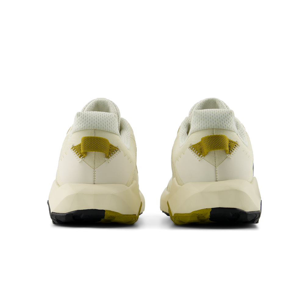 Pánske topánky New Balance DynaSoft Nitrel v6 MNTR4SE – béžové