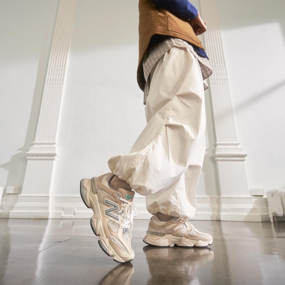 Topánky New Balance U9060MAC – béžové