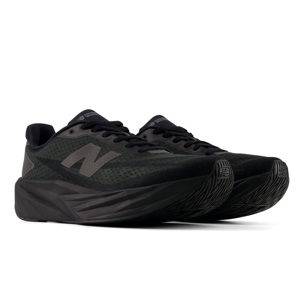 Pánske topánky New Balance FuelCell Rebel v5 MFCX4WK – čierné