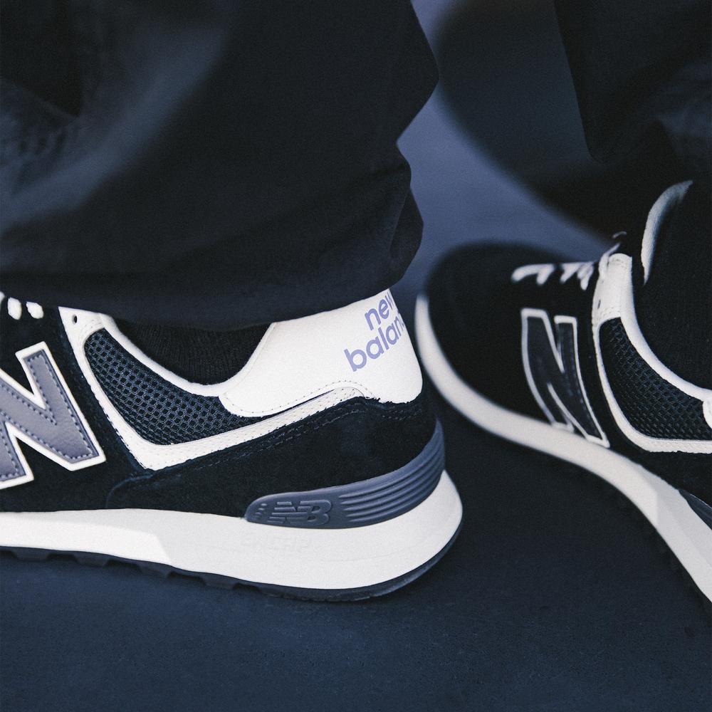 Pánske topánky New Balance U574BK2 – čierne