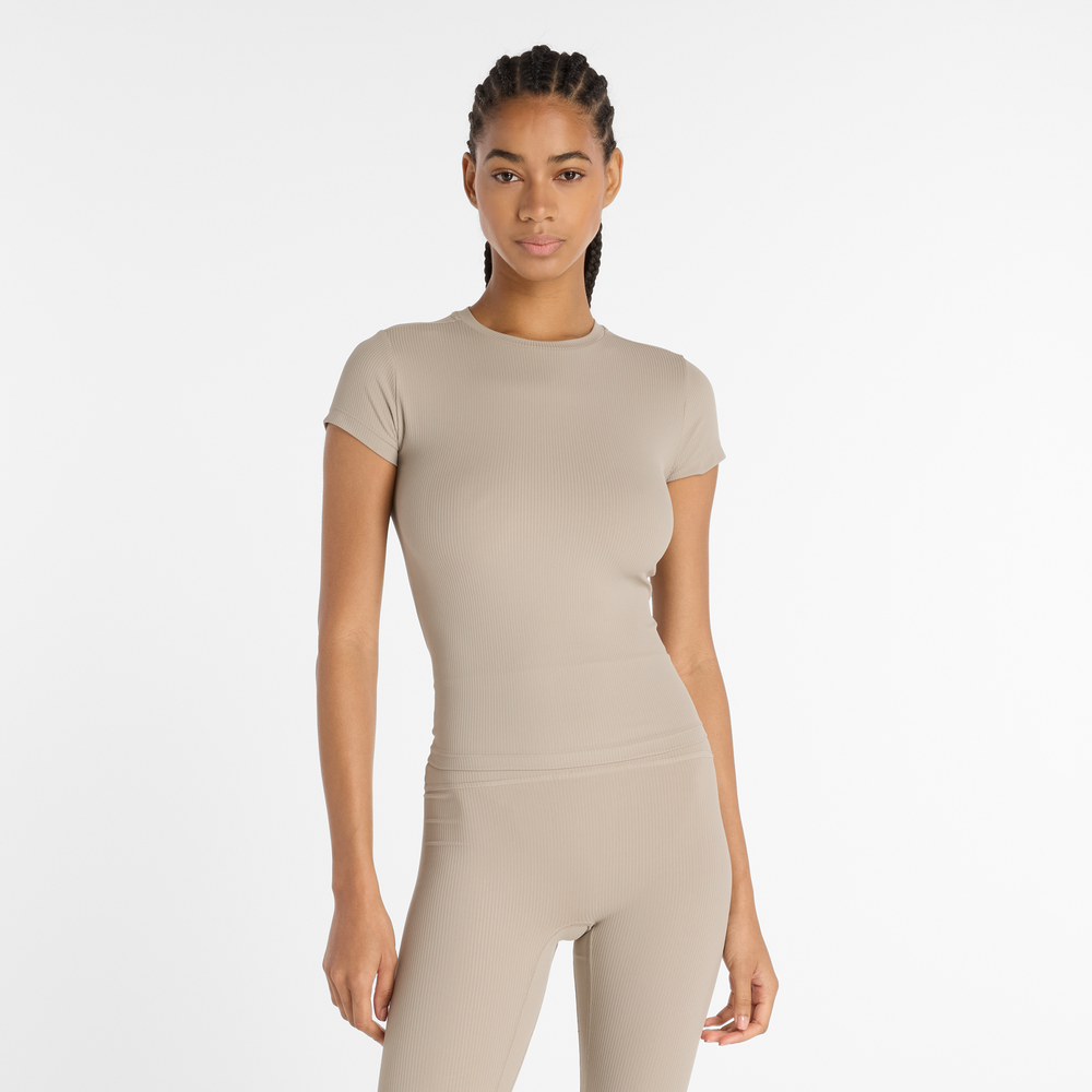 Dámske tričko New Balance WT53125ADS – béžové