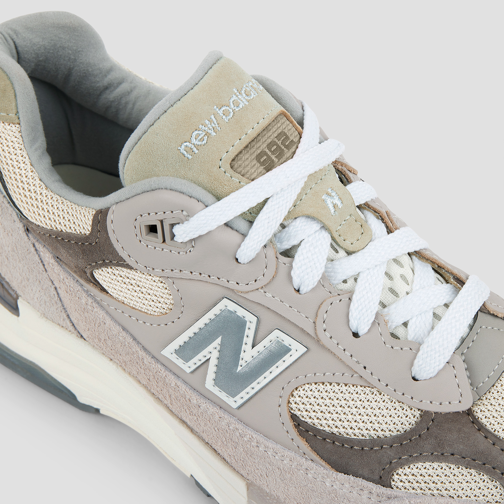Unisex topánky New Balance U992MM - béžové