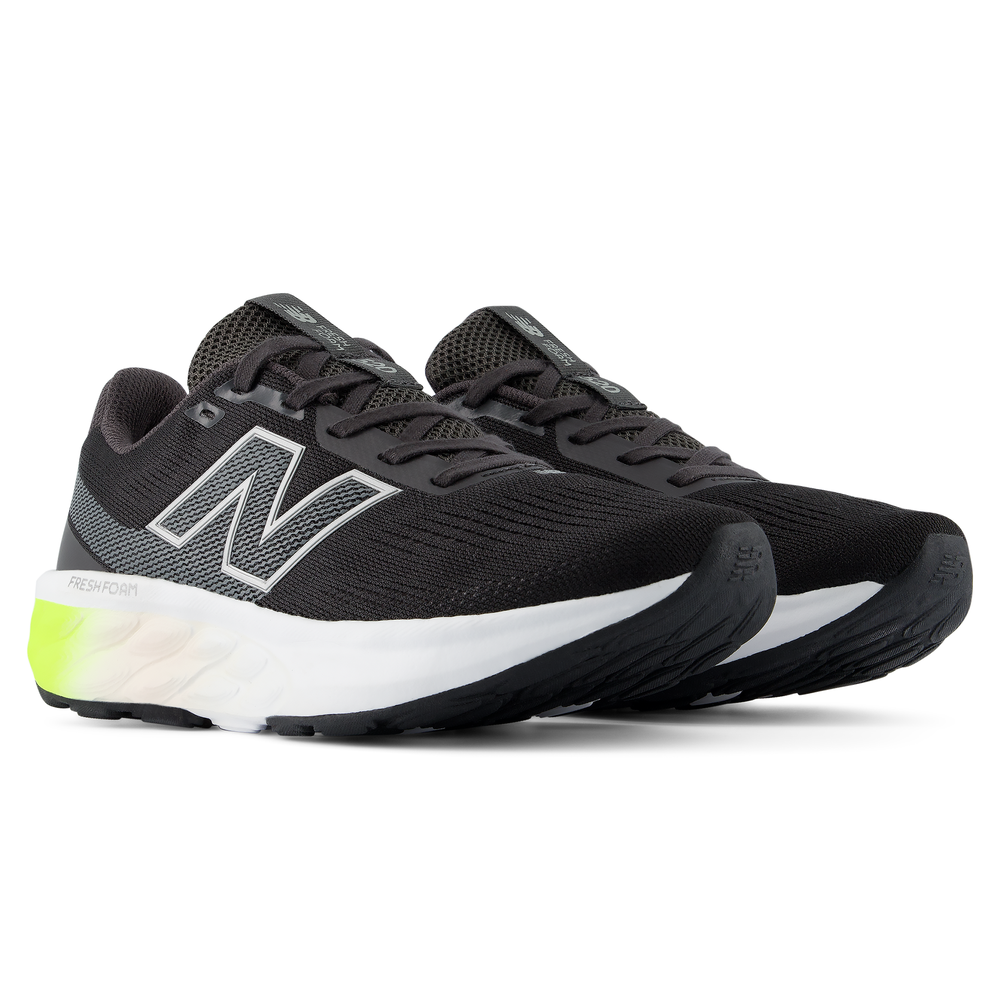 Dámske topánky New Balance Fresh Foam x 520 v9 W5209F2 – čierné