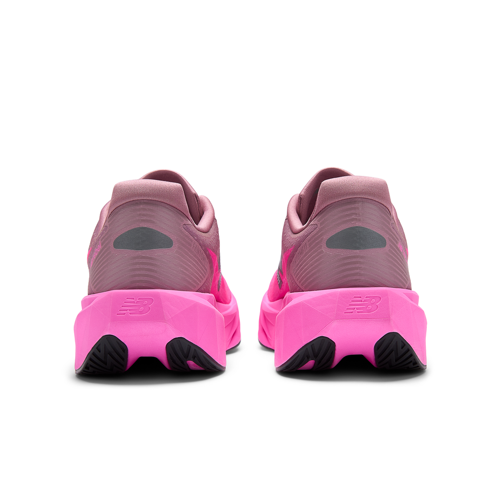 Pánske topánky New Balance FuelCell Rebel v5 MFCX30X – ružové