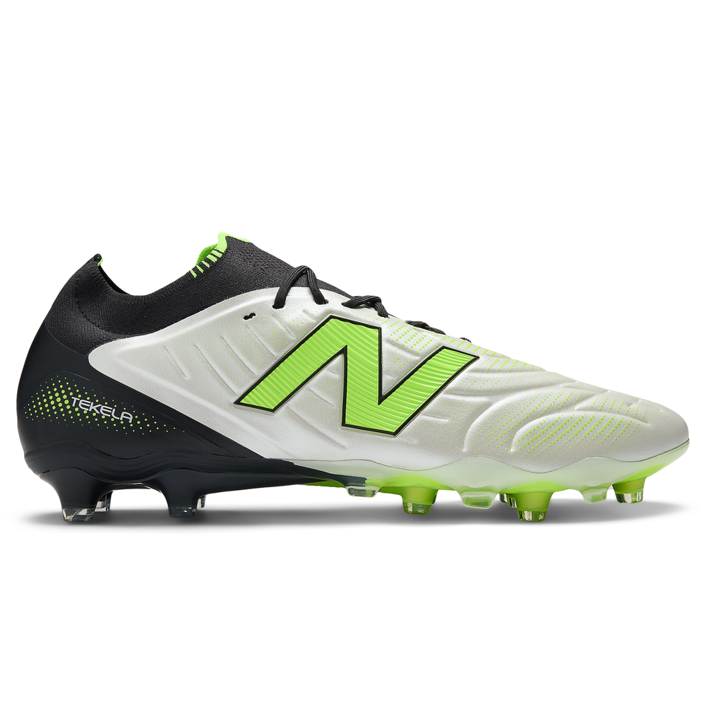 Pánske kopačky New Balance TEKELA ELITE FG V5 ST1FLSP5 – biele