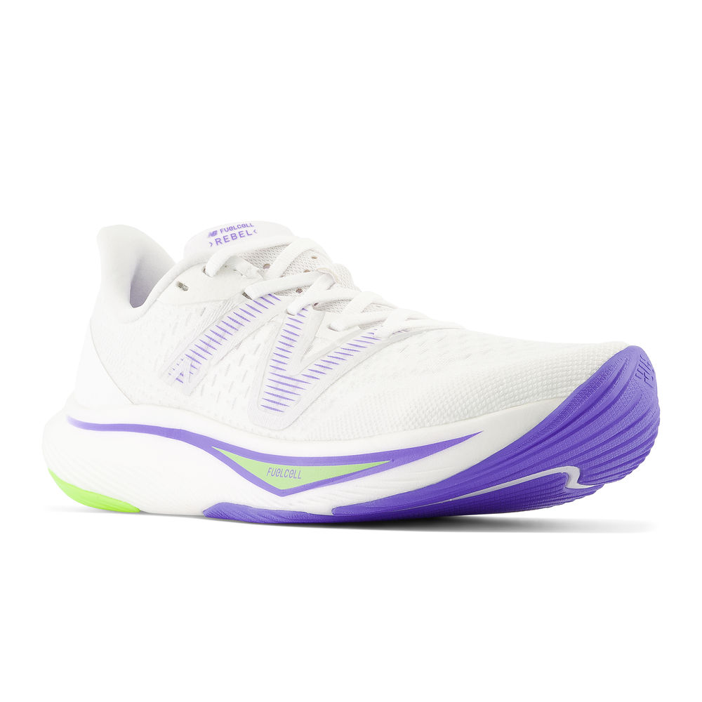 Dámske topánky New Balance FuelCell Rebel v3 WFCXCC3 – biele