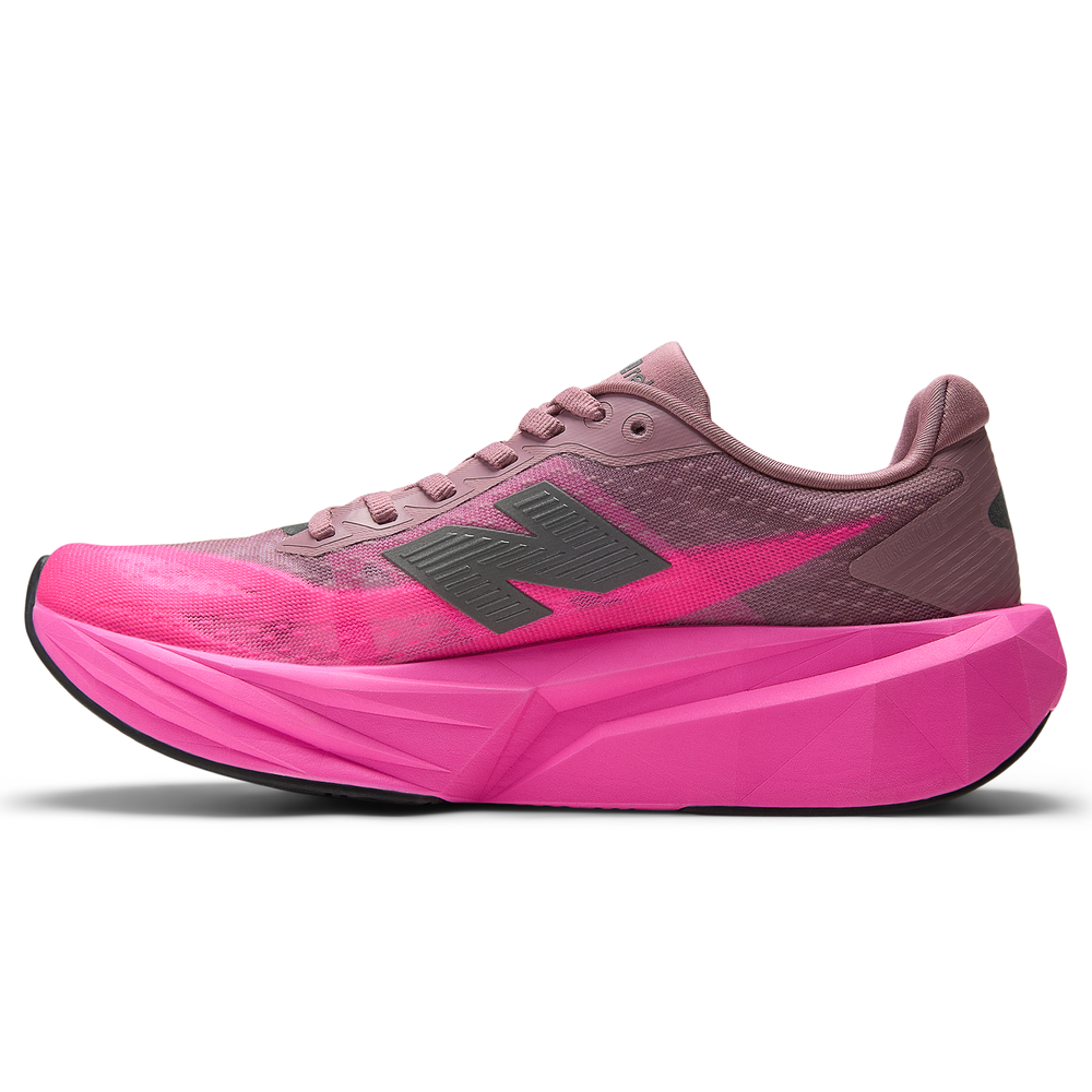Dámske topánky New Balance FuelCell Rebel v5 WFCX70N – ružové