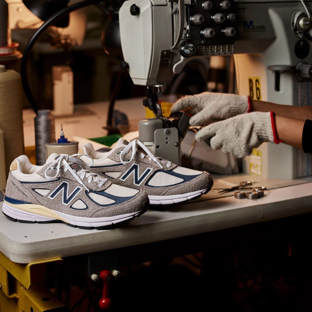 Unisex topánky New Balance U990TA4 – sivé