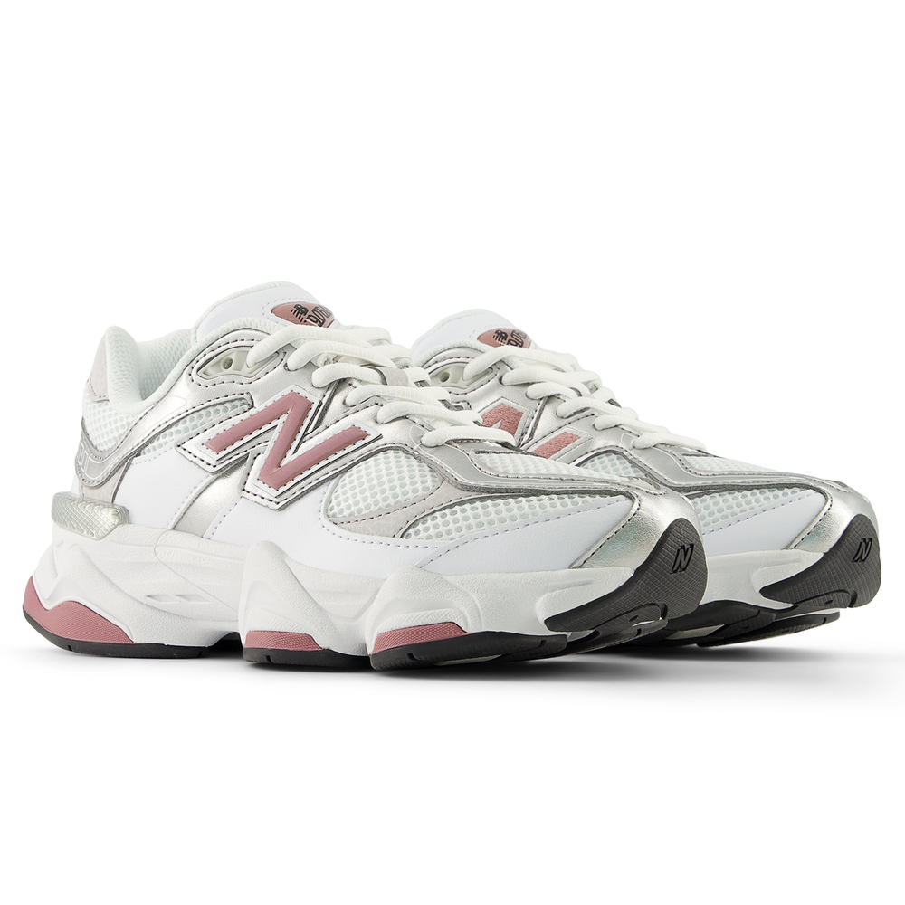 Detské topánky New Balance G906082T – biele