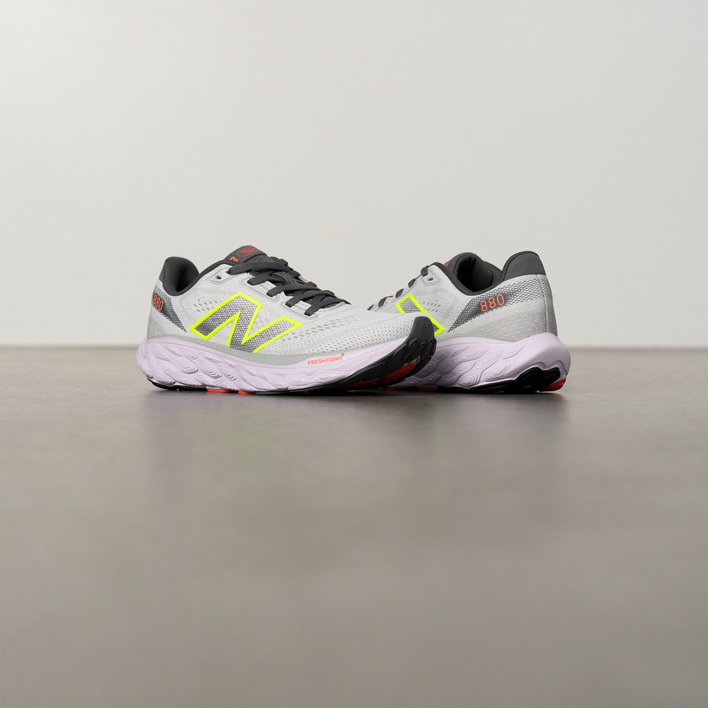 Dámske topánky New Balance Fresh Foam X 880v14 W880F14 – sivé
