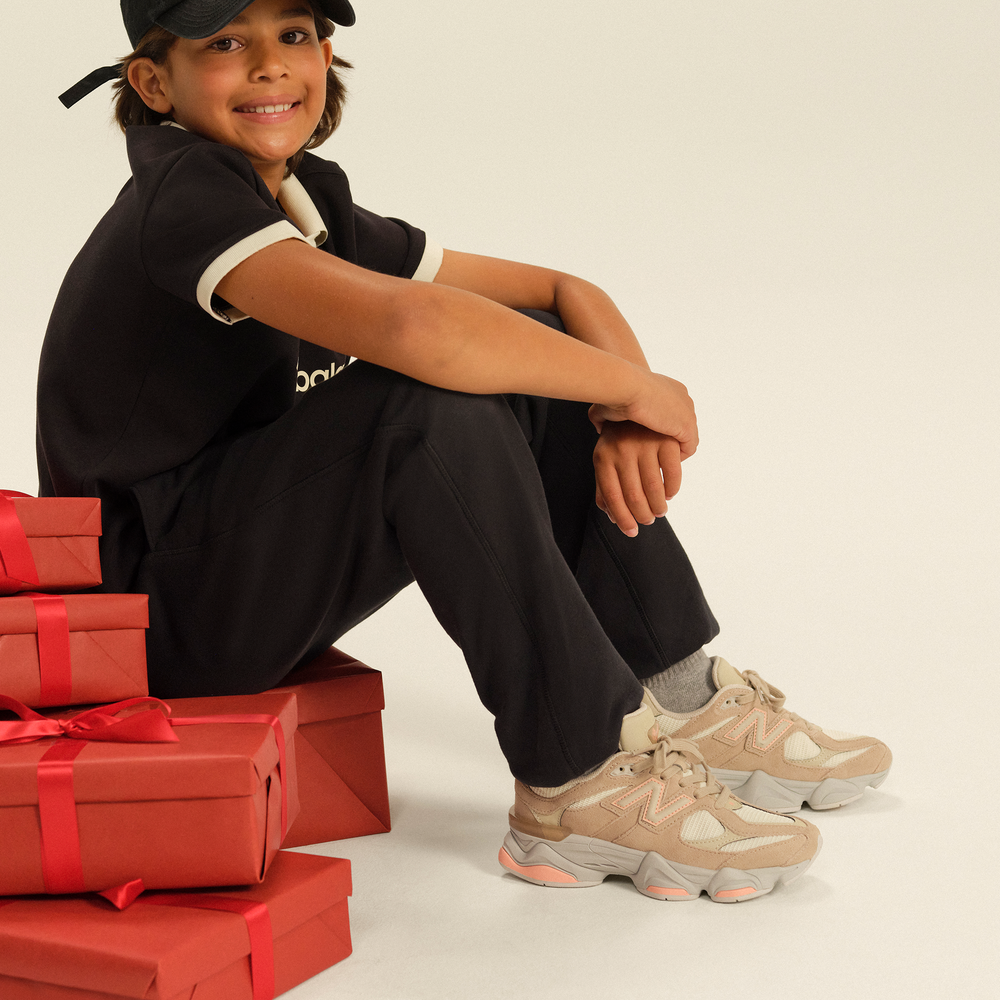 Detské topánky New Balance G90603C7 – béžové