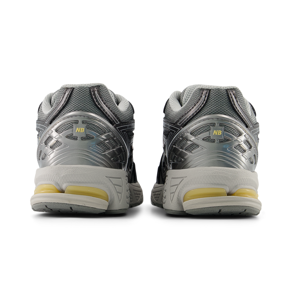 Detské topánky New Balance G190619C – sivé