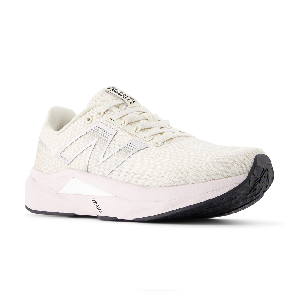 Dámske topánky New Balance FuelCell Propel v5 WFCPRCS5 – béžové