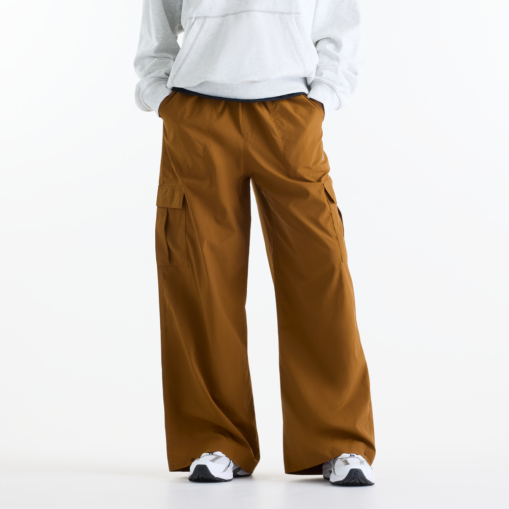Dámske nohavice New Balance WP53504BFT – hnedá