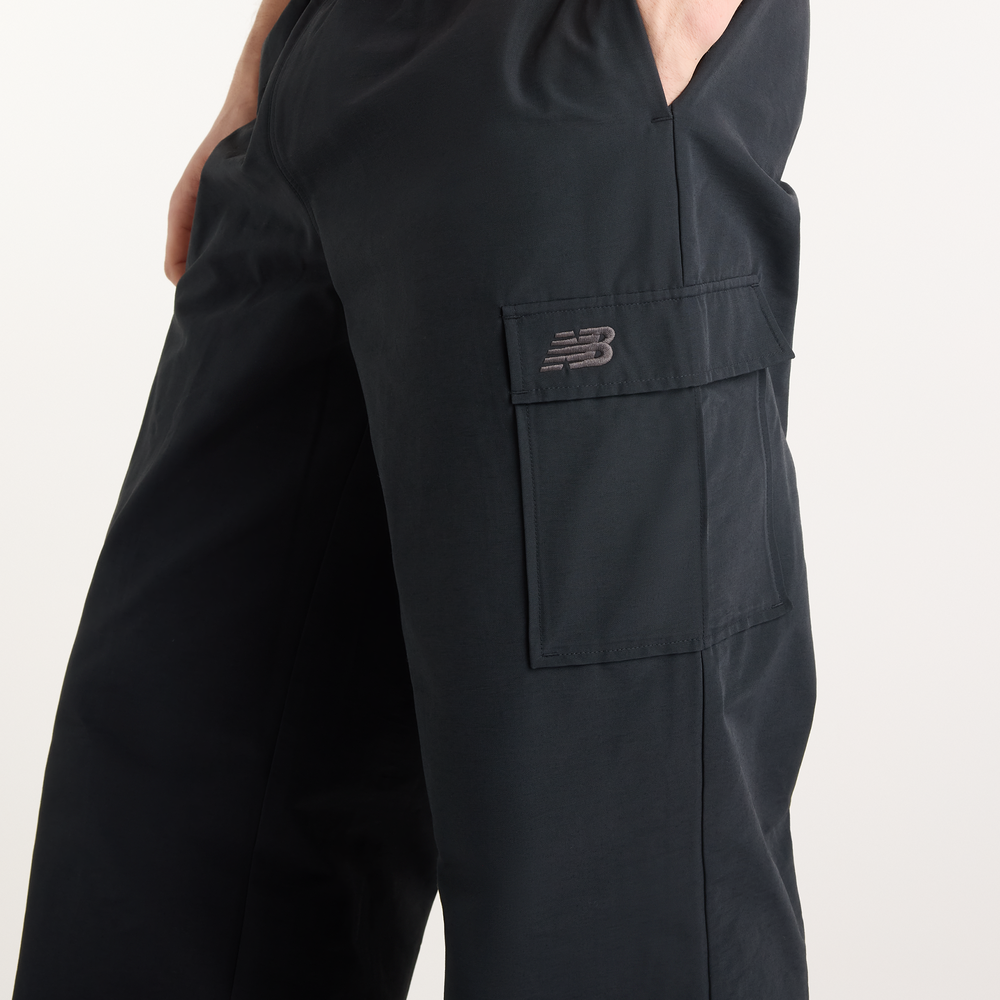 Pánske nohavice New Balance Cargo – čierné