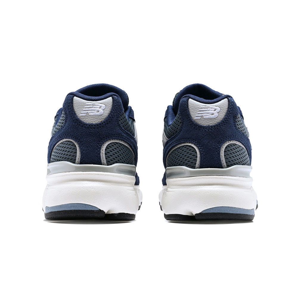 Pánske topánky New Balance M6036PY – tmavomodrá