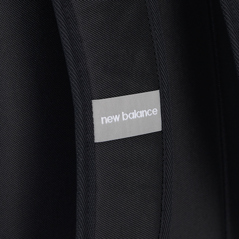 Ruksak New Balance AC43531BK – čierné