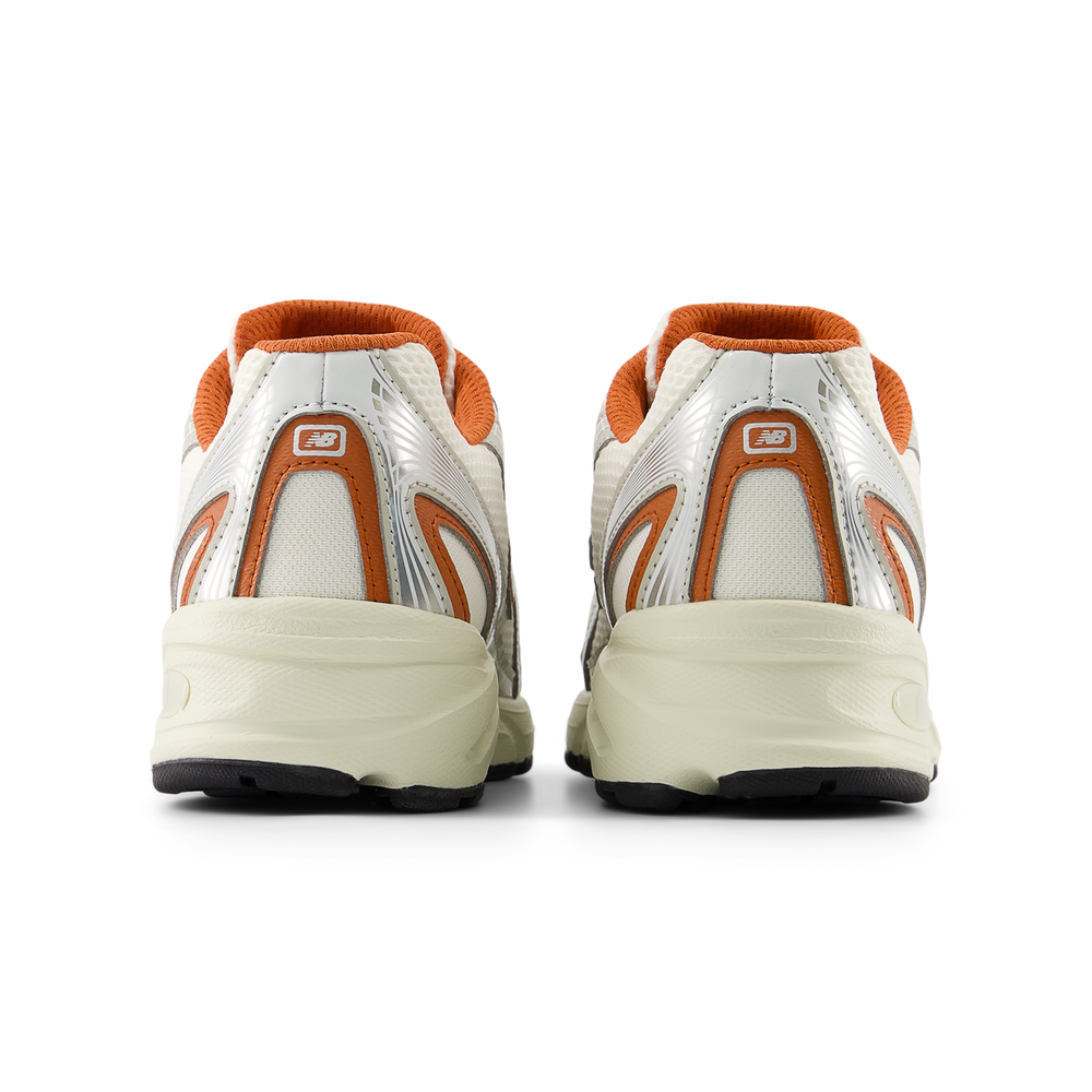 Detské topánky New Balance G7404O9 – béžové