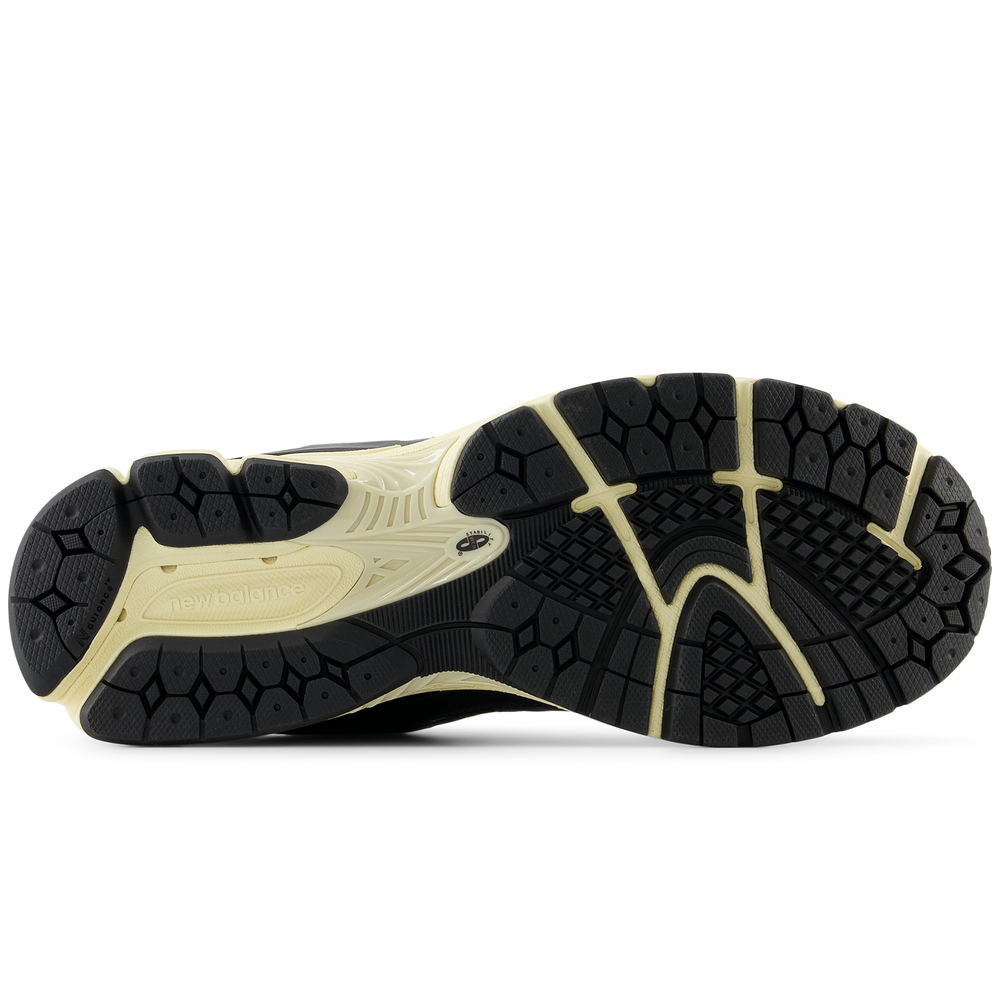 Unisex topánky New Balance M2002RIB – čierné
