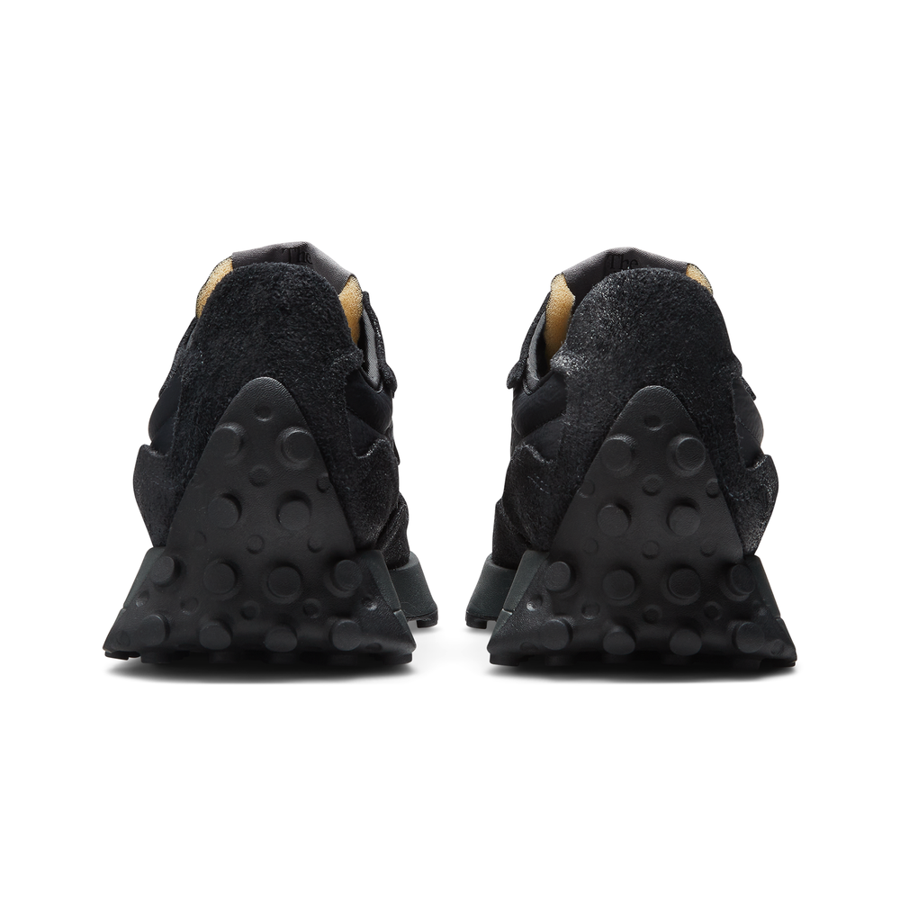 Unisex topánky New Balance U327WCD – čierne