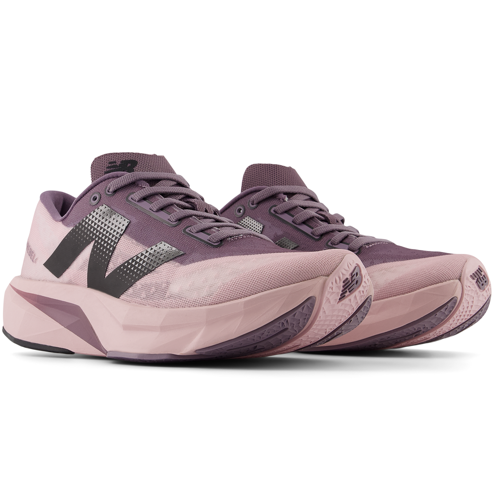 Dámske topánky New Balance FuelCell Rebel v4 WFCXCS4 – ružové