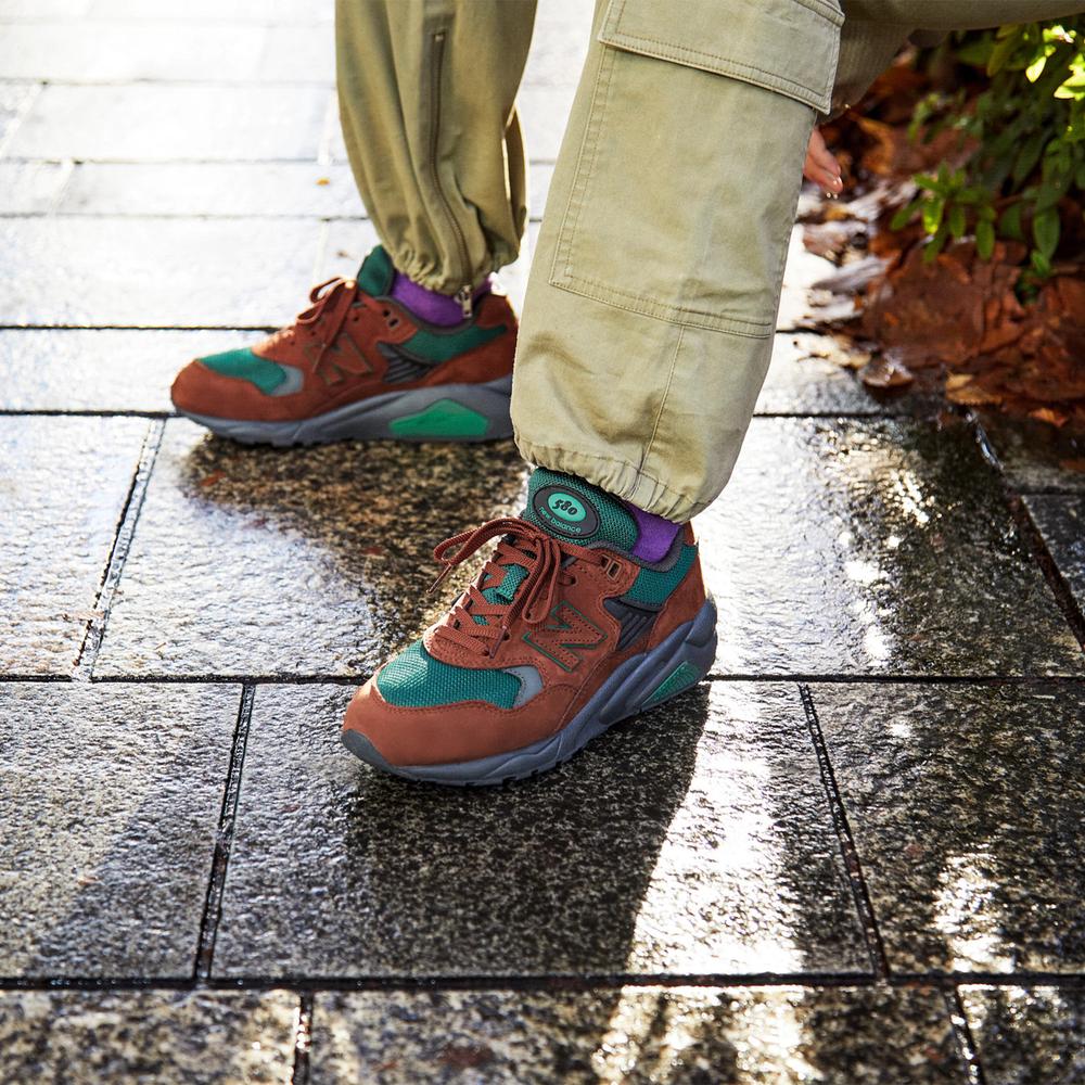Pánske topánky New Balance MT580RTB – hnedá
