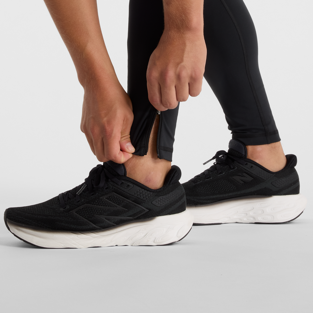 Pánske nohavice New Balance MP51237BK – čierné