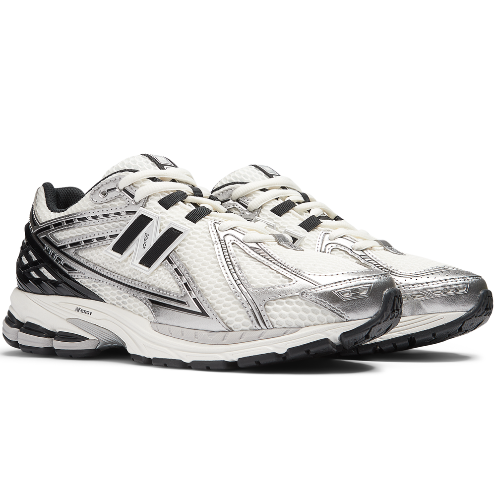 Unisex topánky New Balance M1906RER – striebro