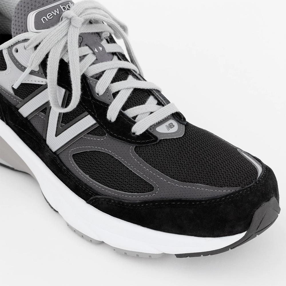 Dámske topánky New Balance W990BK6 – čierne