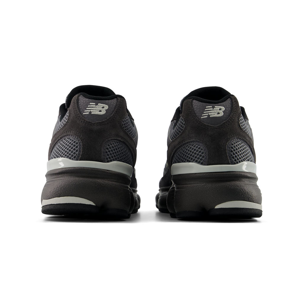 Pánske topánky New Balance M6032DK – sivé