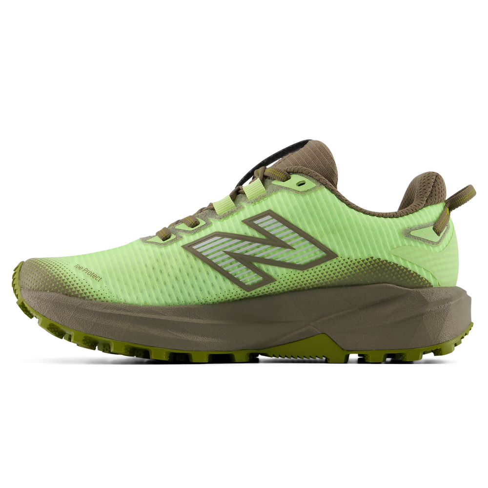 Dámske topánky New Balance FuelCell Rebel Trail WRBT6JX – zelené