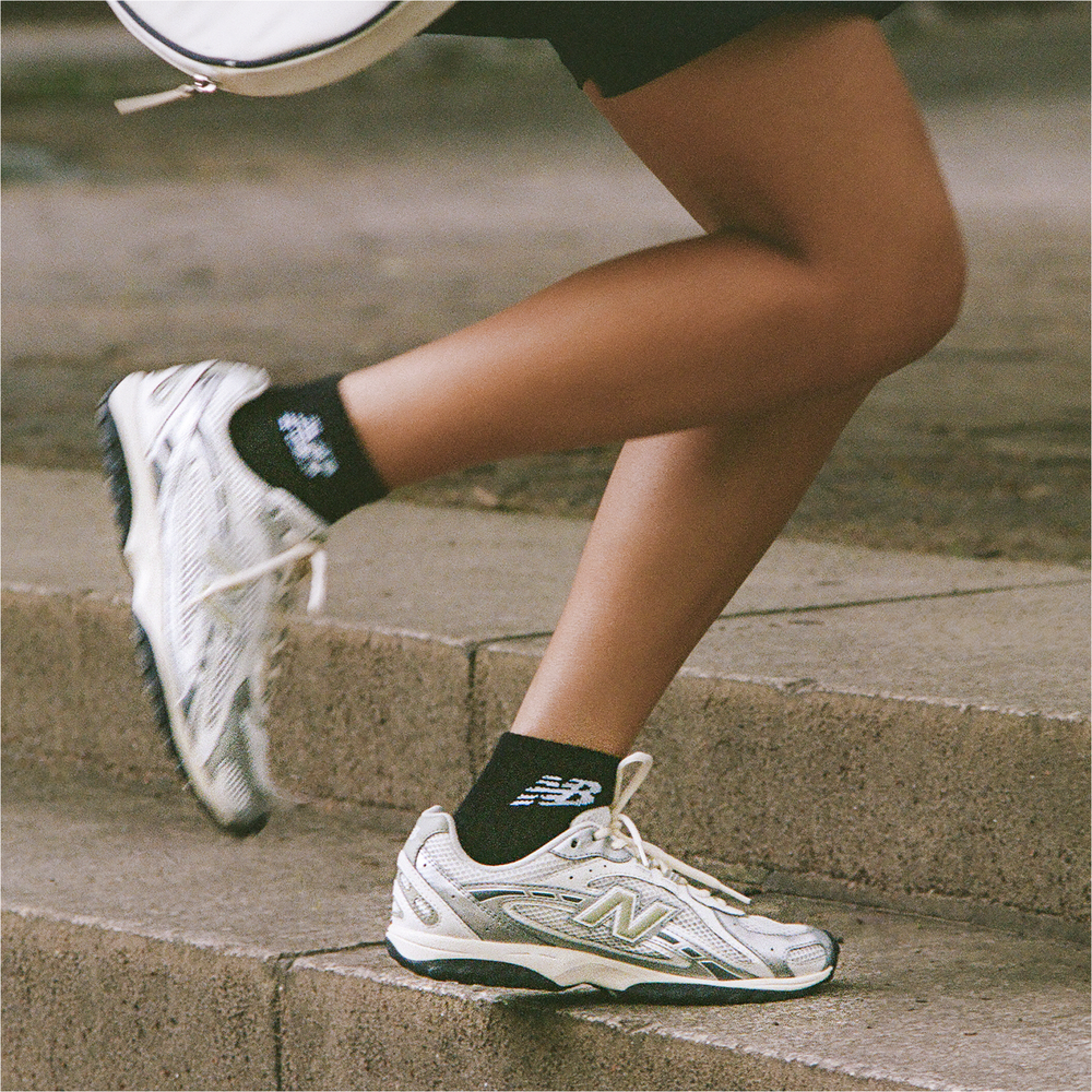 Unisex topánky New Balance U204LSWB – striebro