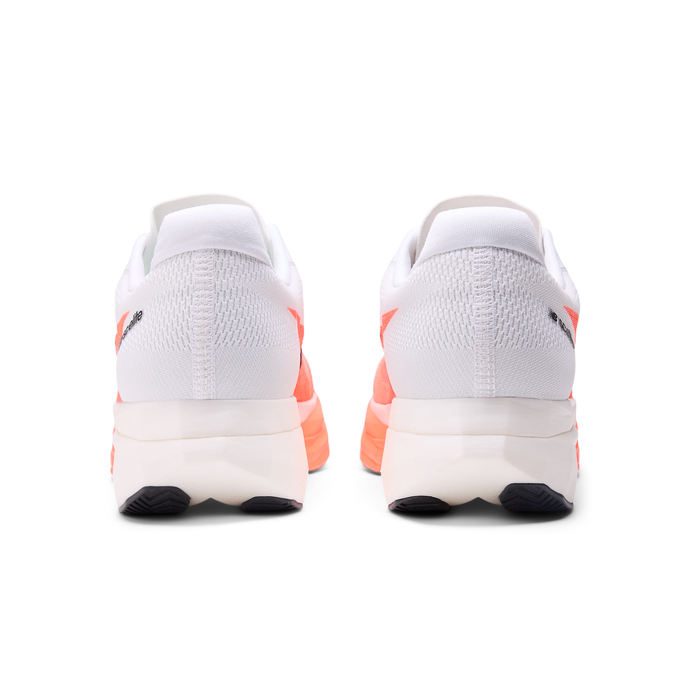 Topánky na behanie New Balance FuelCell SC Elite V5 MRCELLR5 – oranžová