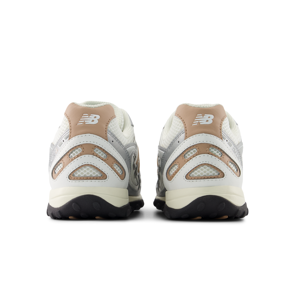 Unisex topánky New Balance U204LSWA – striebro