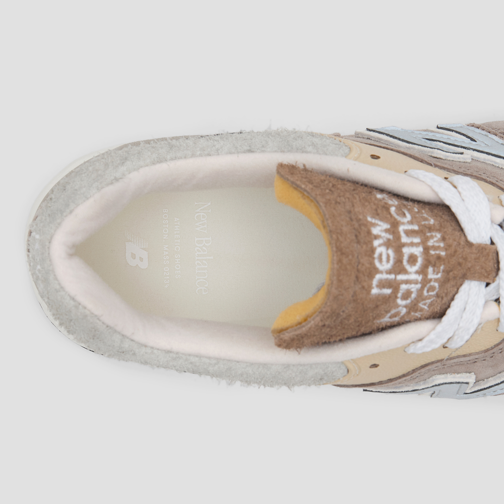 Unisex topánky New Balance U997MG - béžové