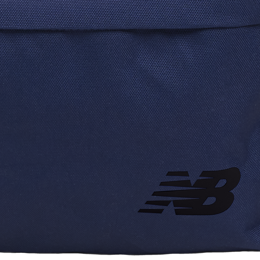 Ruksak New Balance LAB53511NNY – tmavomodrá